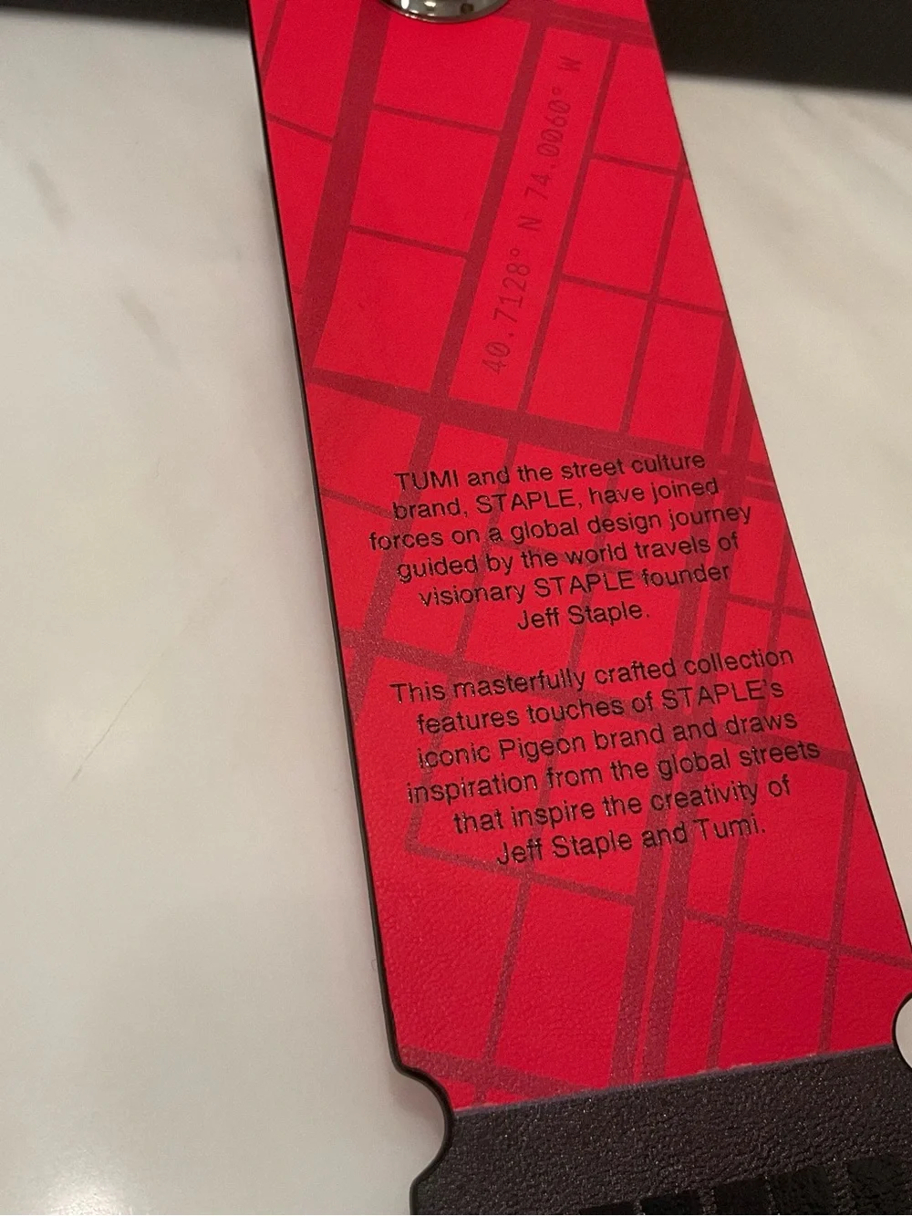 NEW Tumi x STAPLE Collaboration LOGO Leather Buckled Luggage Tag - RED & BLACK